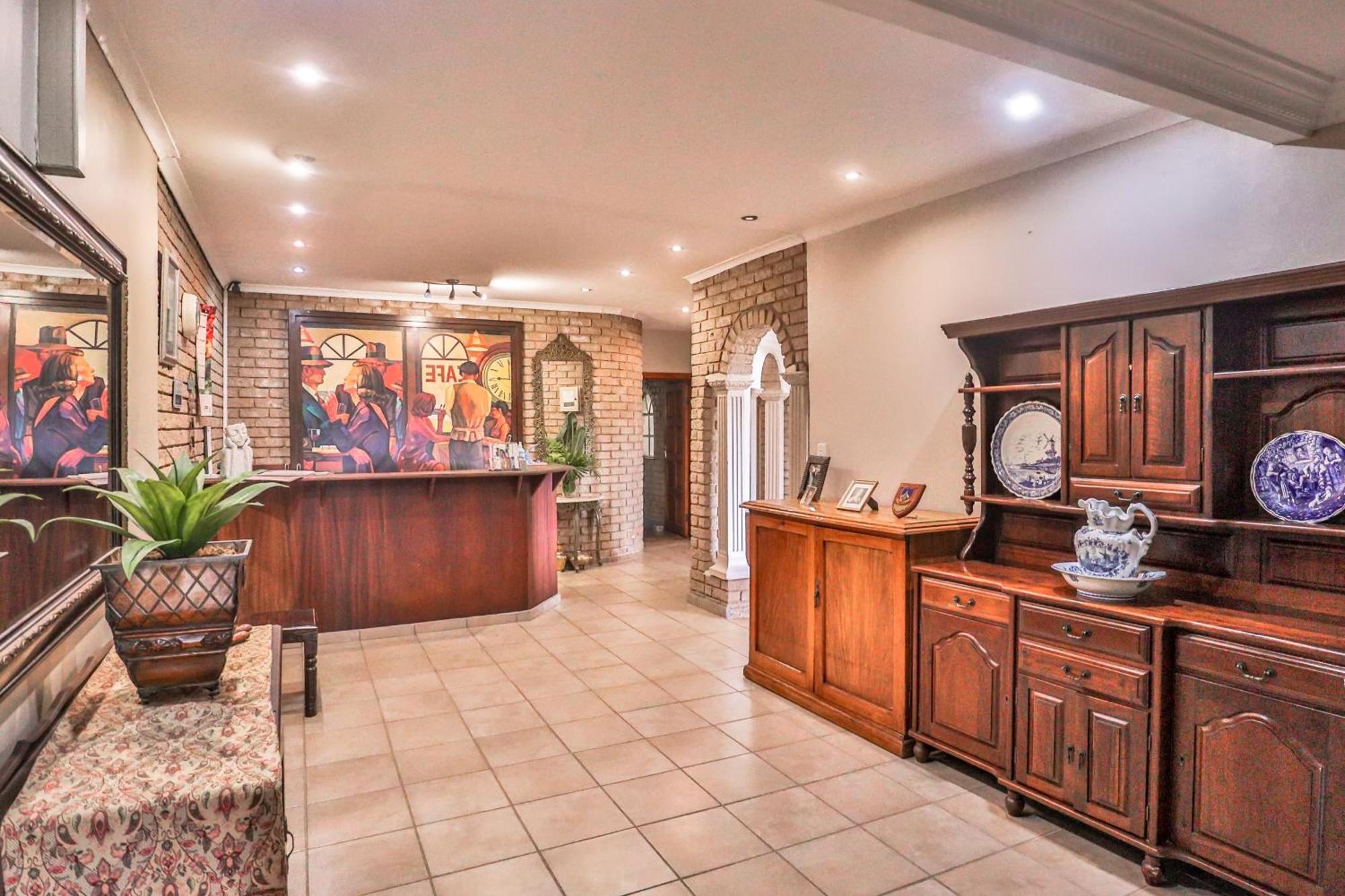 רסטנבורג Sunset Ridge Guest House מראה חיצוני תמונה